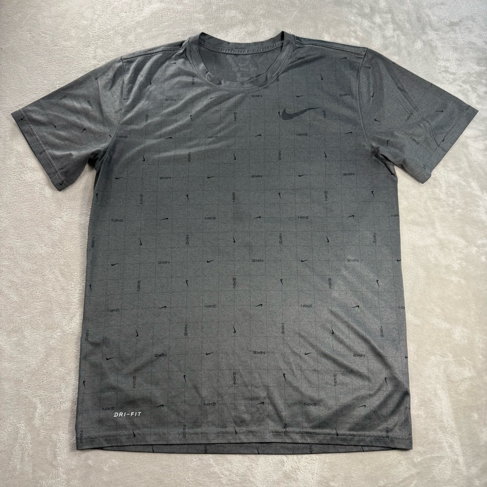 Nike Dry Training Shirt Dark Grey Dri-Fit Men's Sz M CZ9745-068 AOP Grid